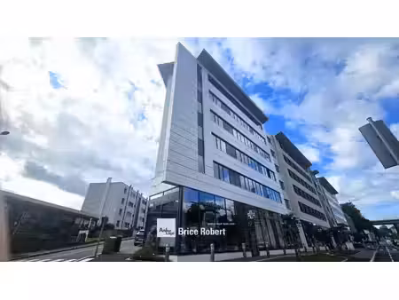 location bureaux tassin la demi lune 69160 195m²