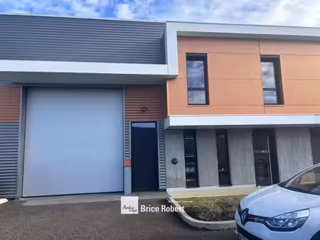 location local d’activités meyzieu 69330 358m²