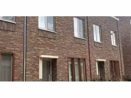 maison à louer à genk pour € 1.400