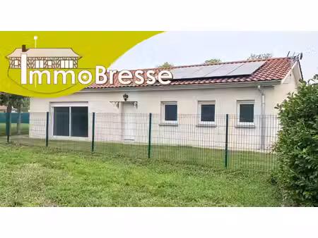 foissiat - a vendre villa de plain-pied récente - 3 chambres - terrain de 747 m² -