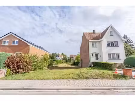 terrain 5a69ca – projet familial 3 façades