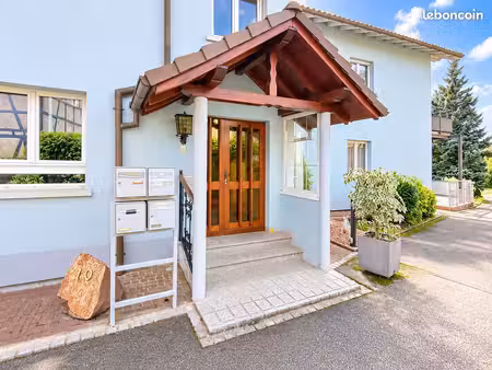 hésingue centre – plateau f3 de 94 m² avec balcon  cave et 2 parkings