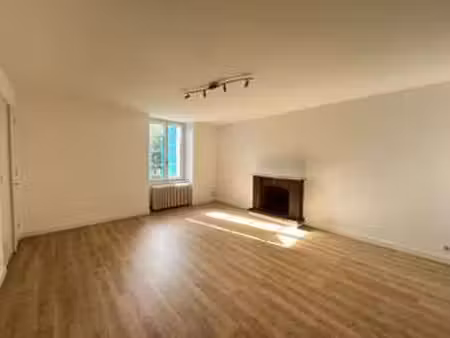 location appartement 2 pièces à châteaugiron (35410) : à louer 2 pièces / 57m² châteaugiro