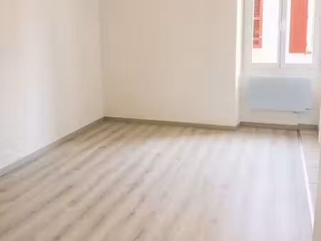 appartement t2 bis - 44 m² - clos chassaing