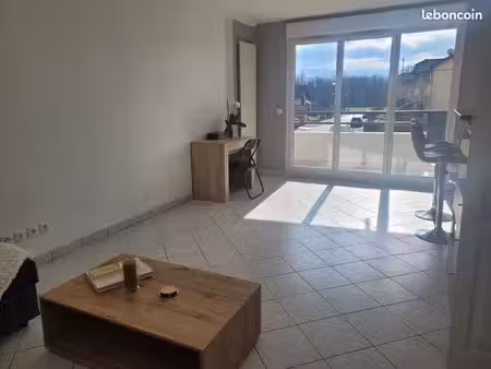 appartement t2 - balcon - cave - garage - parking