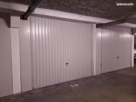 garage/box 12 m² merignac