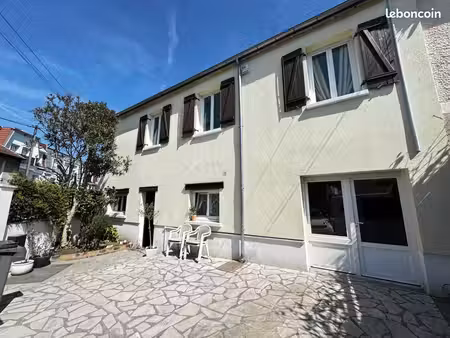 maison de ville 5 pièces 100 m²