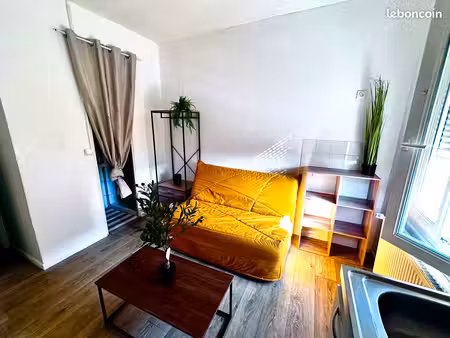 petit studio 12m2 meublé proche gare