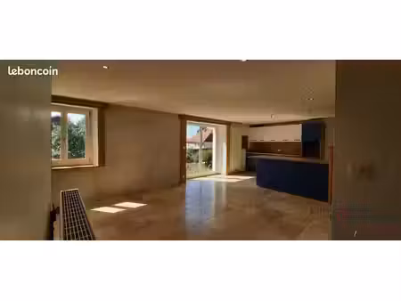 appartement 3 pièces 84 m²