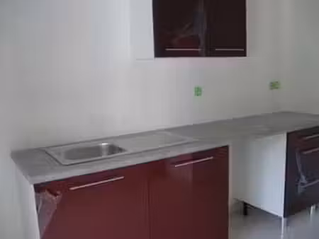 location maison à châteaugiron (35410) : à louer / 78m² châteaugiron