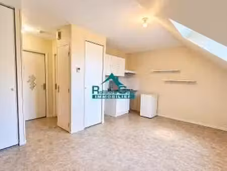 location appartement 3 pièces à saint-aubin-d'aubigné (35250) : à louer 3 pièces / 37m² sa