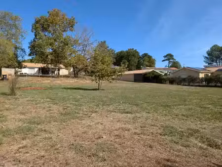 vente terrain 1100 m² à saint-savin (33920)  55 000 €