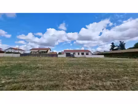vente terrain 345 m² à montbrison (42600)  60 000 €