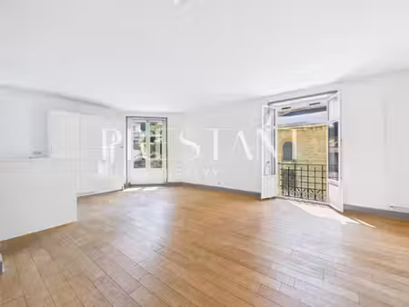 biarritz saint-charles – appartement de charme  tout-à-pied & parking