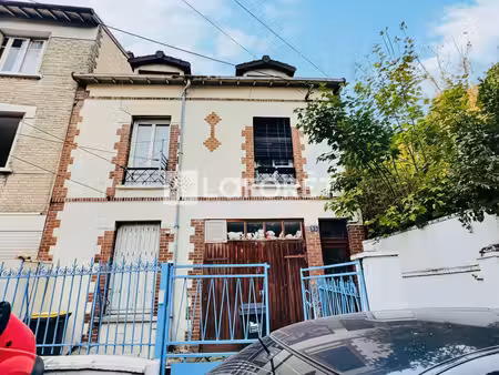 maison / immeuble -villa anatole france pleyel