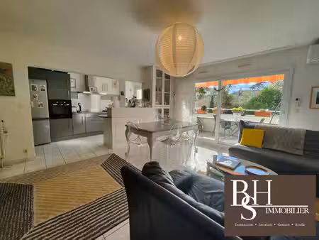 poitiers plateau blossac  appartement 72 m² avec parking sécur