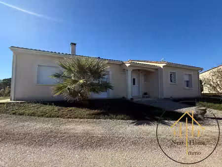 pavillon de plain-pied avec double garage de 60 m²