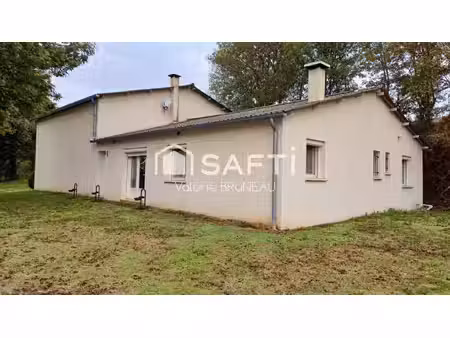 maison plain pied 113 m2 / 3 chbres + grange 100 m2 / jardin 1 ha