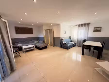 maison 6 chambres  jardin  garage et annexe  marseille 3e