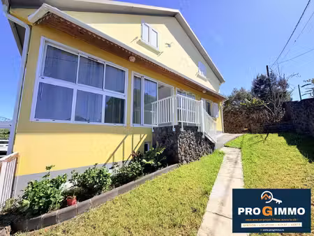 t4 de 110 m² avec jardin et vue mer  plaine des cafres