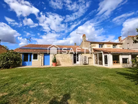 charmante maison familiale avec dépendances