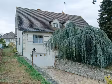maison familiale lumineuse de 178m2.
