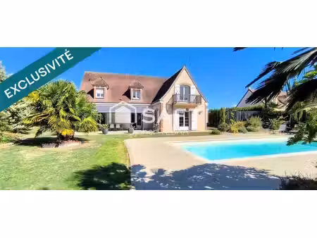 propriété de standing avec piscine et grand terrain
