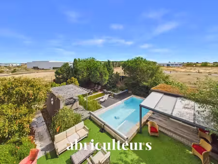 exclusivité : propriété mixte d'exception offrant 820 m² de bâti (habitation et locaux pro