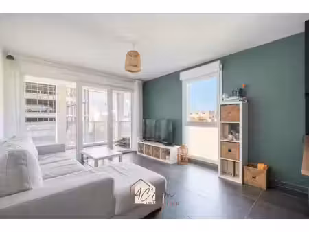 appartement t3 avec terrasse et parking en sous-sol marsei