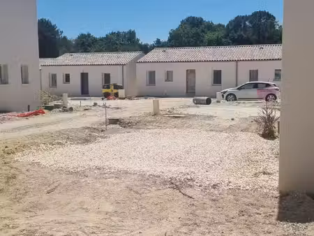 location maison 4 pièces 83 m² à les mathes (17570)