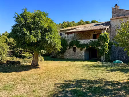 authentique maison de famille ardéchoise en pierre 5 chambres terrain arboré constructible