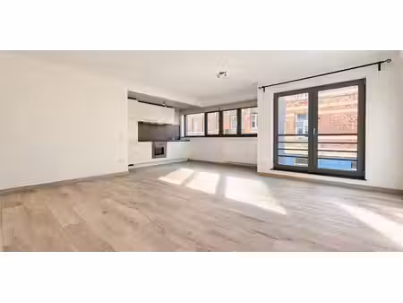 appartement à louer à etterbeek pour € 1.200 avec 1 chambre à coucher