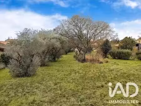 vente terrain à vergèze (30310) : à vendre / 400m² vergèze