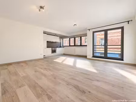 etterbeek – lumineux appartement 1ch – mérode