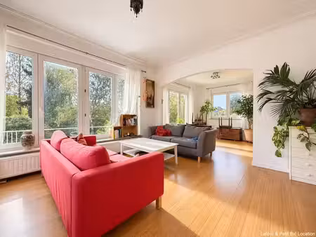 stockel – lumineux appartement 1ch avec balcon