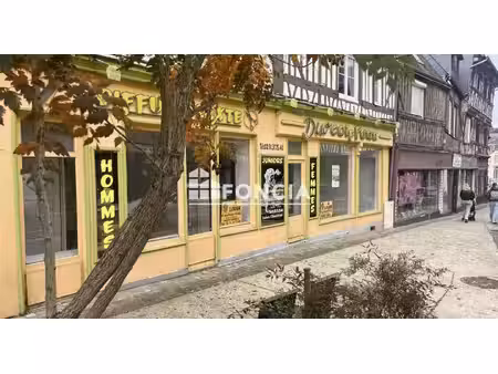 local commercial à louer
