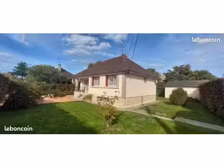 bayeux – quartier reine mathilde – maison de 107 m² avec jardin  balcon  terrasse et garag