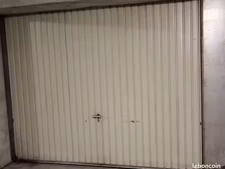 garage à louer dans une résidence sécurisée