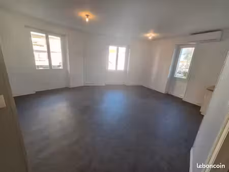 appartement f3 55m2 eau + elec inclus