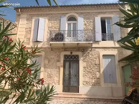 très bel appartement à nîmes (saint césaire)