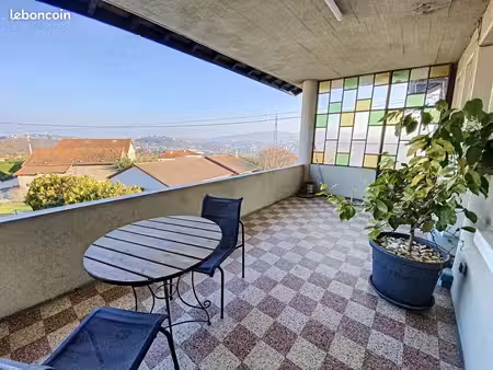 a louer t3 terrasse et jardin