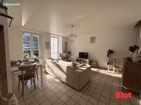 maison 3 pièces 49 m²