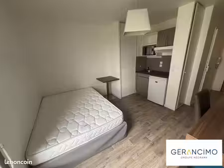 appartement 1 pièce 19 m²