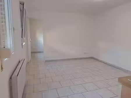 t2 rénové avec cuisine équipée – beuvry – 29 m²