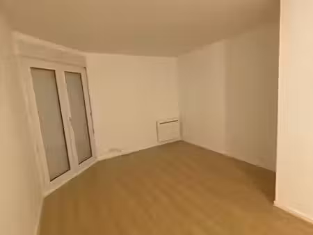 grand studio 32m2 à caen la haie vigné