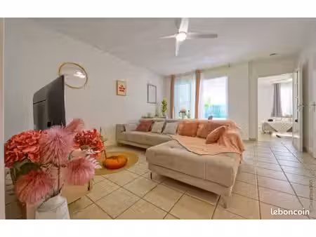 location moyenne durée – f2 meublé avec jardin et jacuzzi au robert – 1 300 /mois cc