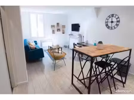 vieux-nice – 3 pièces meublé très bon état 41 m² – disponible 1er décembre