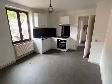 f2 rénové 2em cuisine sdb amen gaz