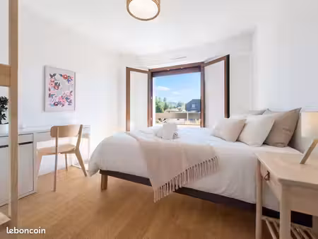 t2 meublé 33 m² – bail mobilité / moyenne durée – parking