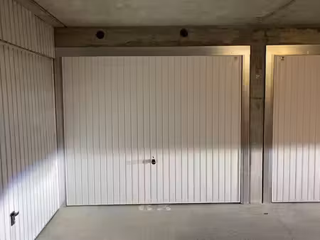 box fermé sécurisé - faubourg de l’arche